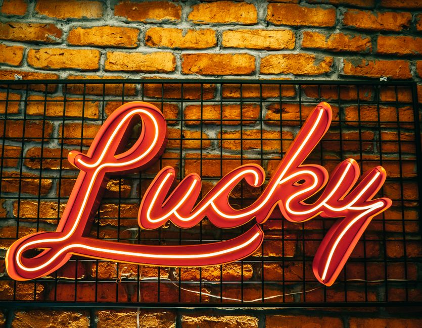 LuckyBet free spiny v srpnu 2026: aktuální nabídka pro hráče